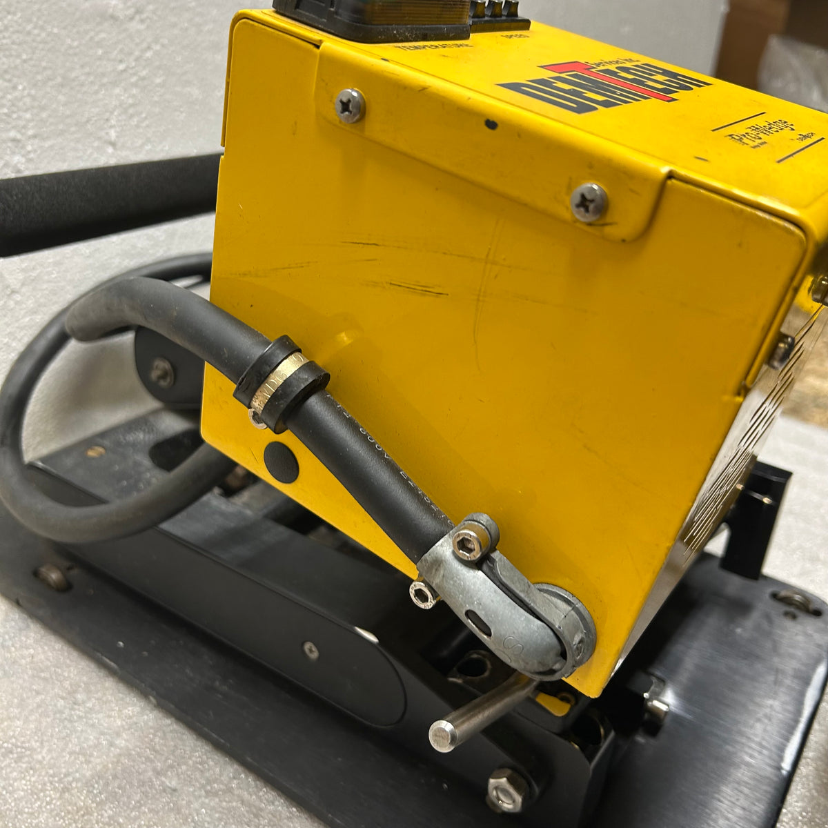 DEMTECH PRO-WEDGE 220V 14.5A 50/60Hz WEDGE WELDER PW4145