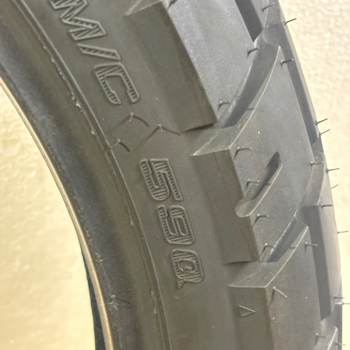 SHINKO TRAIL MASTER E 705 BSW 110 80 19 59Q FRONT MOTORCYCLE TIRE 87-4527
