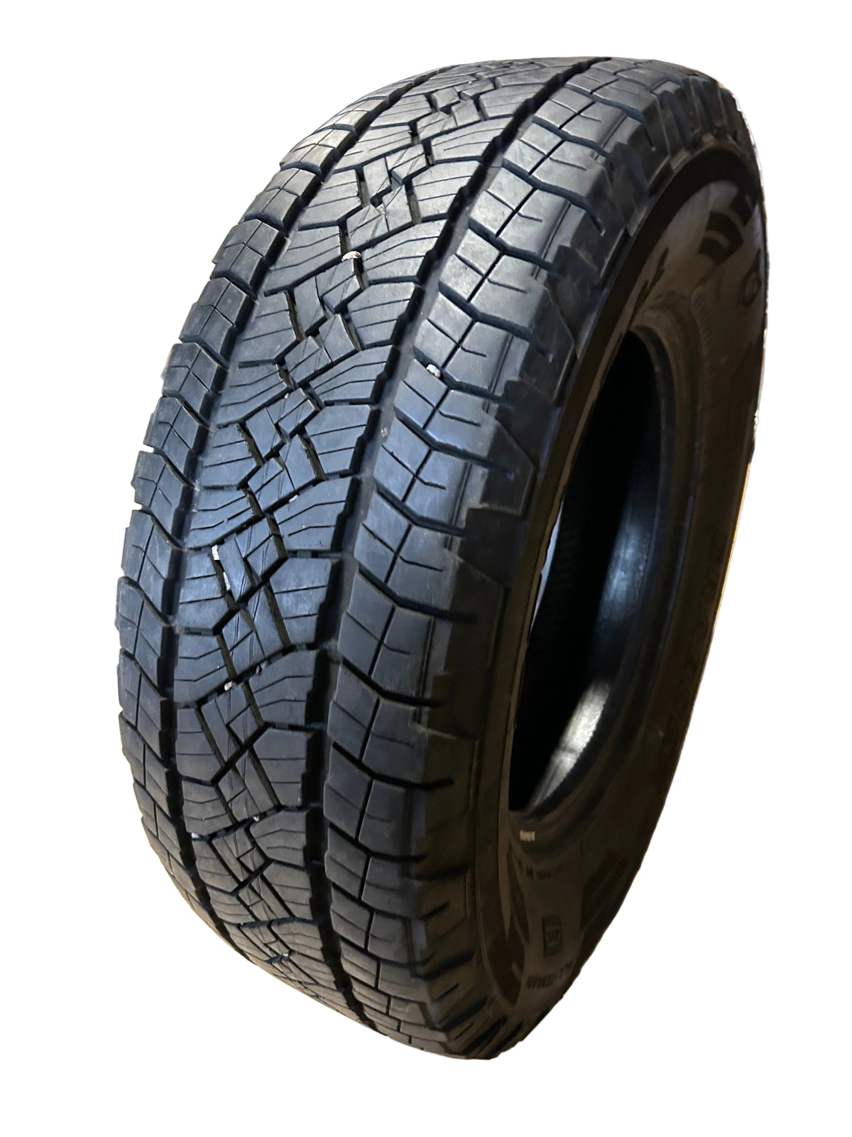 USED 11/32” GENERAL GRABBER APT BSW LT 265 70 17 112/109S 6PLY TIRE 04492410000