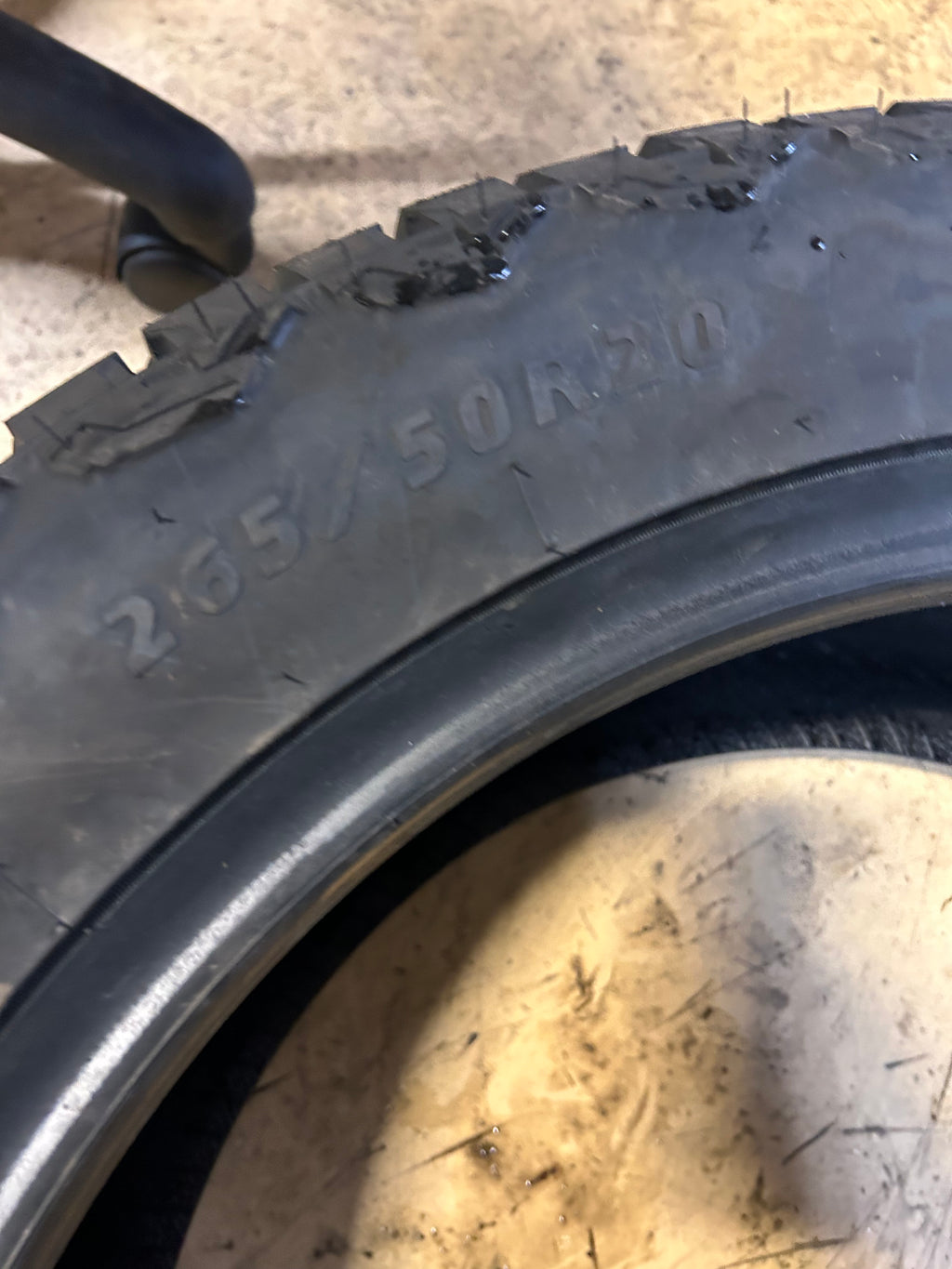 BLACKHAWK RIDGECRAWLER A/T P 265 50 20 111T XL ALL TERRAIN TIRE 4120880V