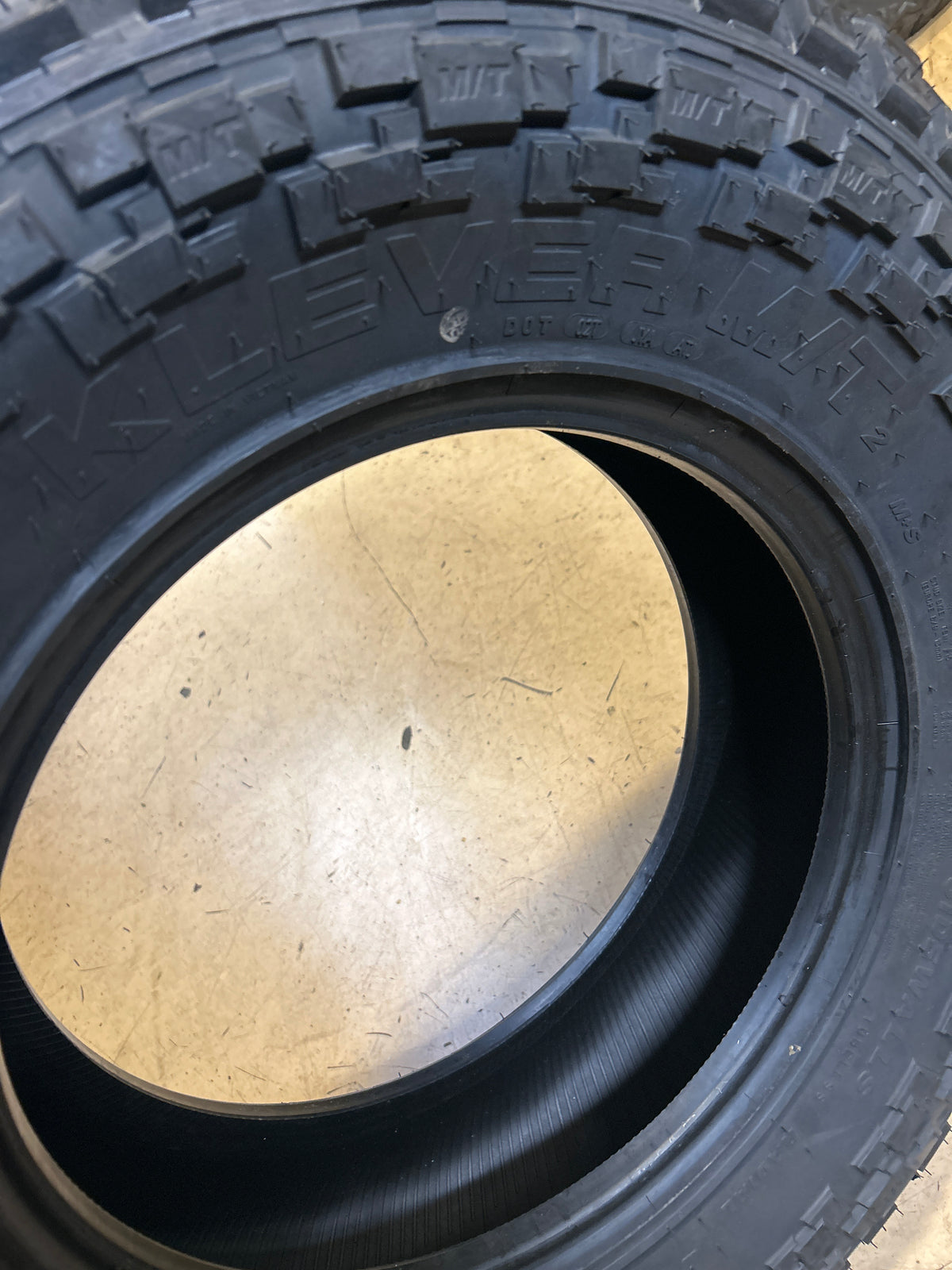 KENDA KLEVER M/T2 BSW LT255 75 17 111/108Q 6PLY MUD TERRAIN TIRE 629030