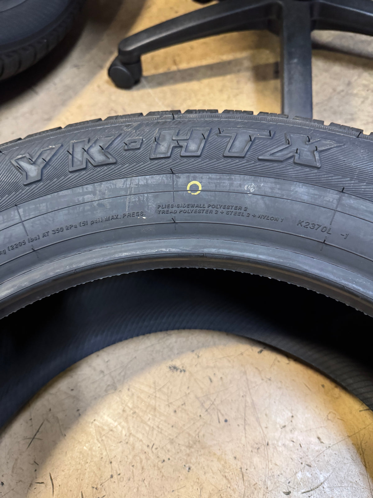 NOS YOKOHAMA YK-HTX BSW P 255 60 19 108H HIGHWAY TERRAIN TIRE 05427