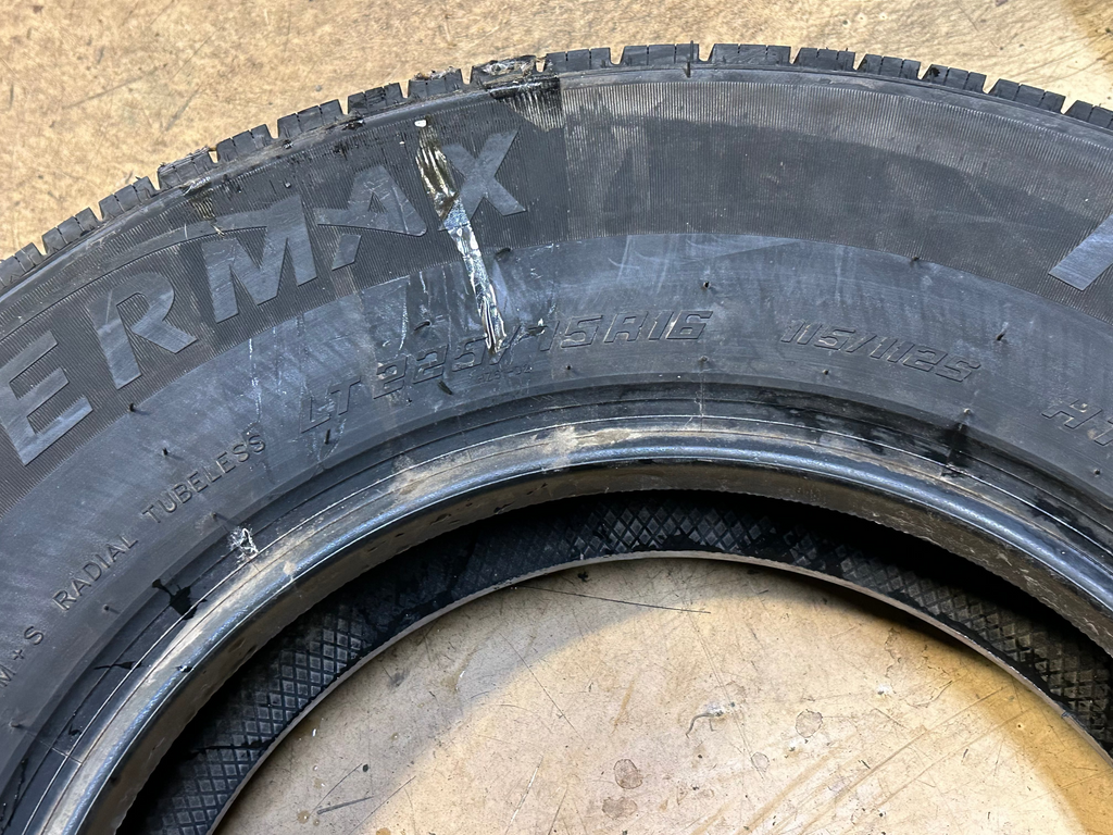 SUPERMAX HT-1 BSW LT 225 75 16 115/112S 10PLY ALL SEASON TIRE LTR1602HTKD