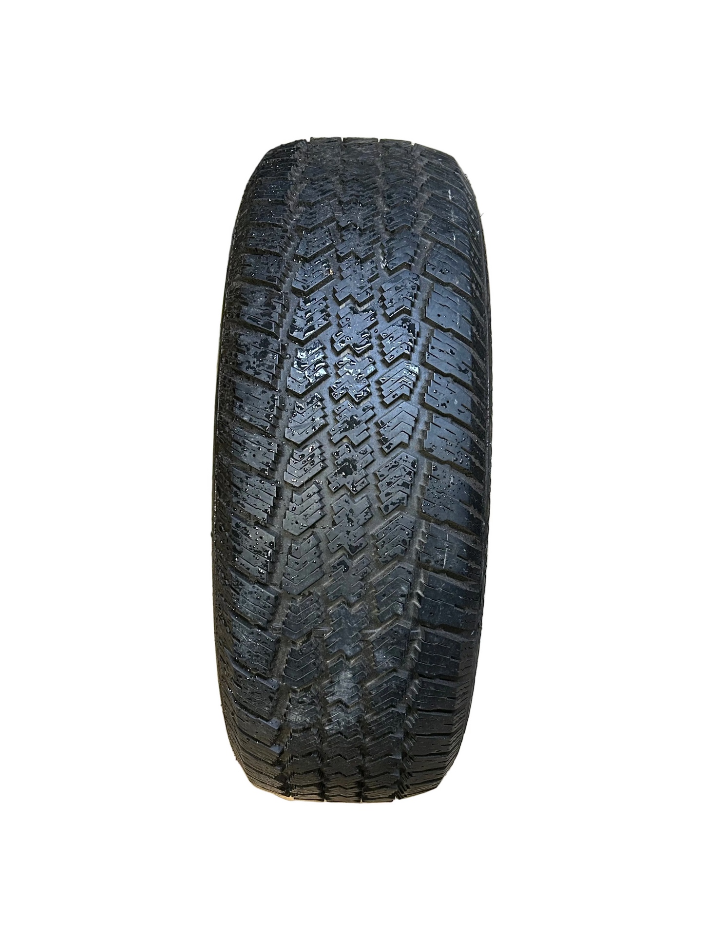 USED 6.5/32’’ MASTERCRAFT GLACIER GRIP II BSW P 215 65 16 98T WINTER TIRE C90000005817