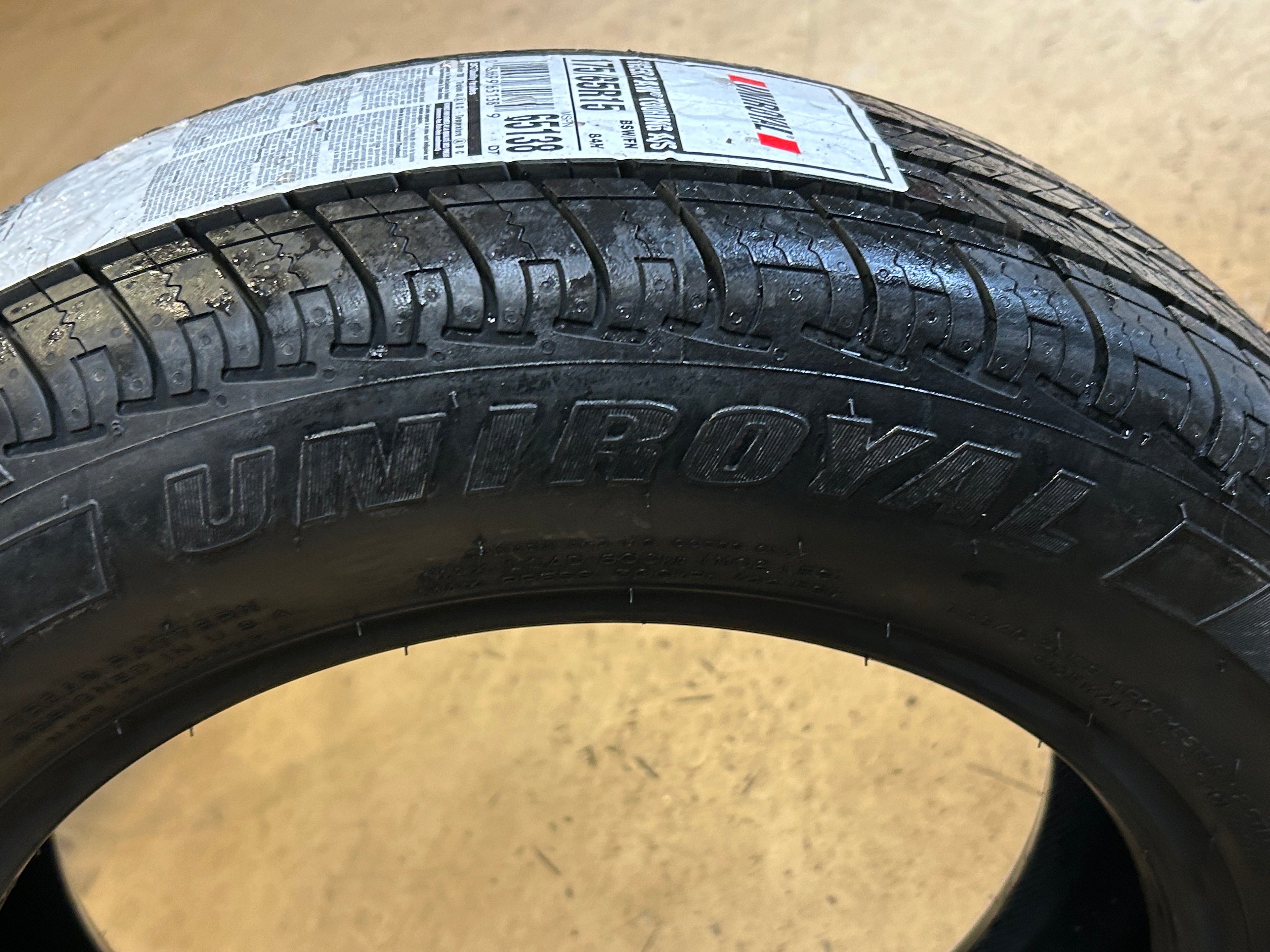 2 UNIROYAL TIGER PAW TOURING A/S BSW P 175 65 15 84H ALL SEASON TIRE 65138