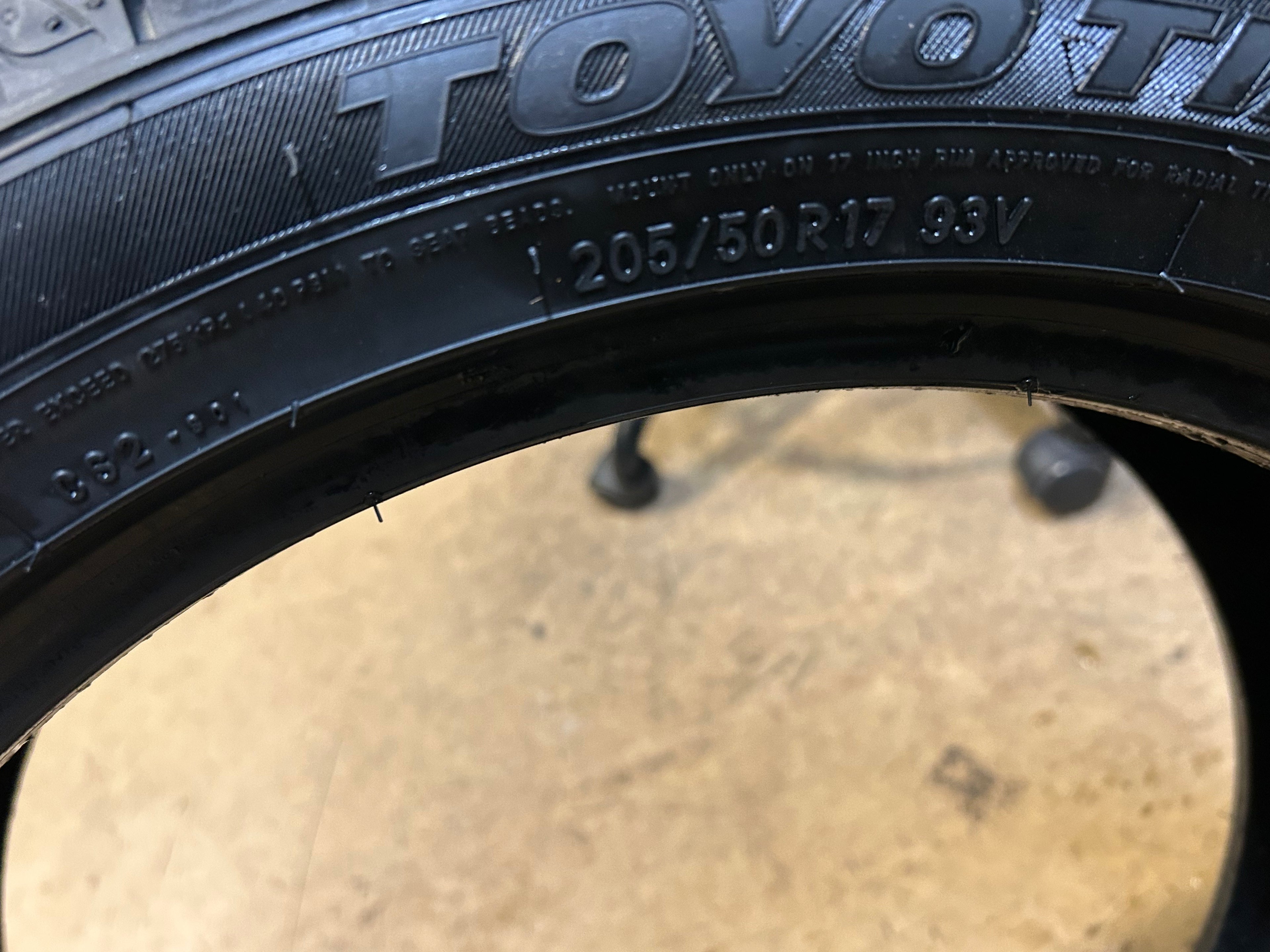 TOYO CELSIUS II BSW P 205 50 17 93V XL ALL SEASON TIRE 243630