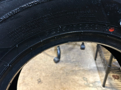 2 YOKOHAMA GEOLANDAR A/T G015 BSW P 265 70 16 111T ALL TERRAIN TIRE 110101516