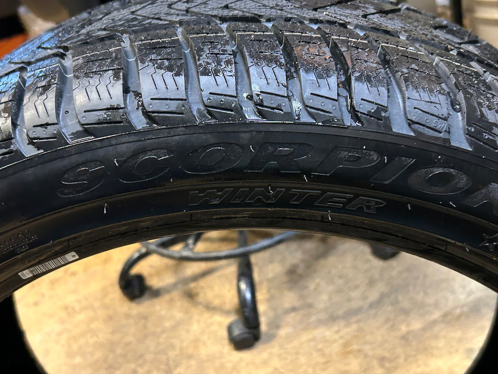 PIRELLI SCORPION  WSW P 275 40 21 107V XL WINTER TIRE 2774500