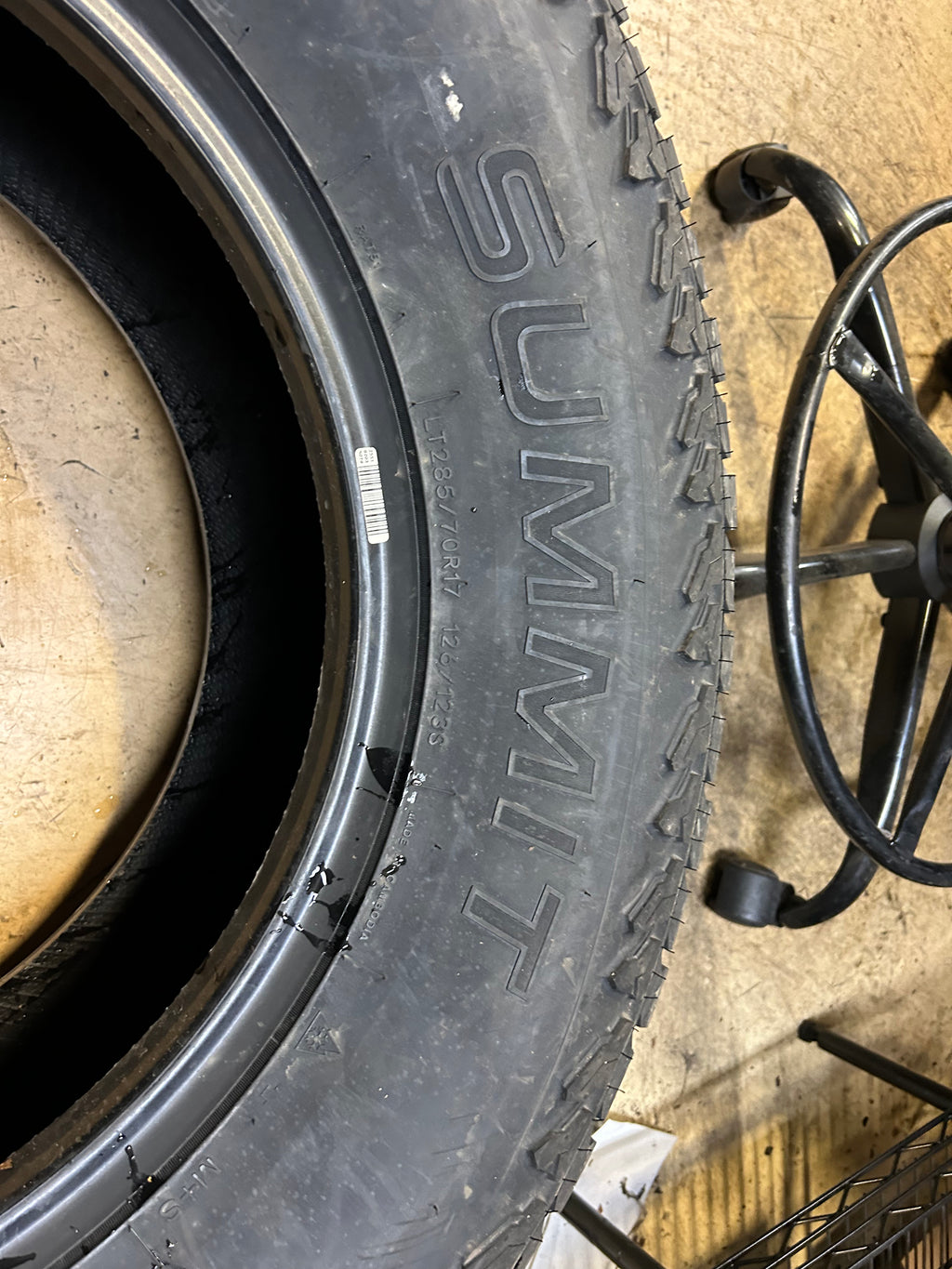 2 SUMMIT TRAIL CLIMBER ATO2 BSW LT 285 70 17 126/123S 10PLY ALL TERRAIN TIRE 20929