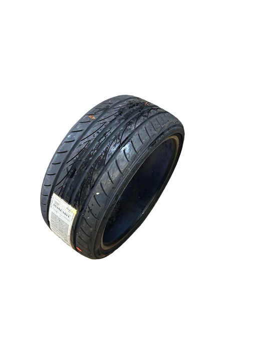 YOKOHAMA ADVAN FLEVA V701 BSW P 225 35 18 87W XL UHP TIRE 110170155