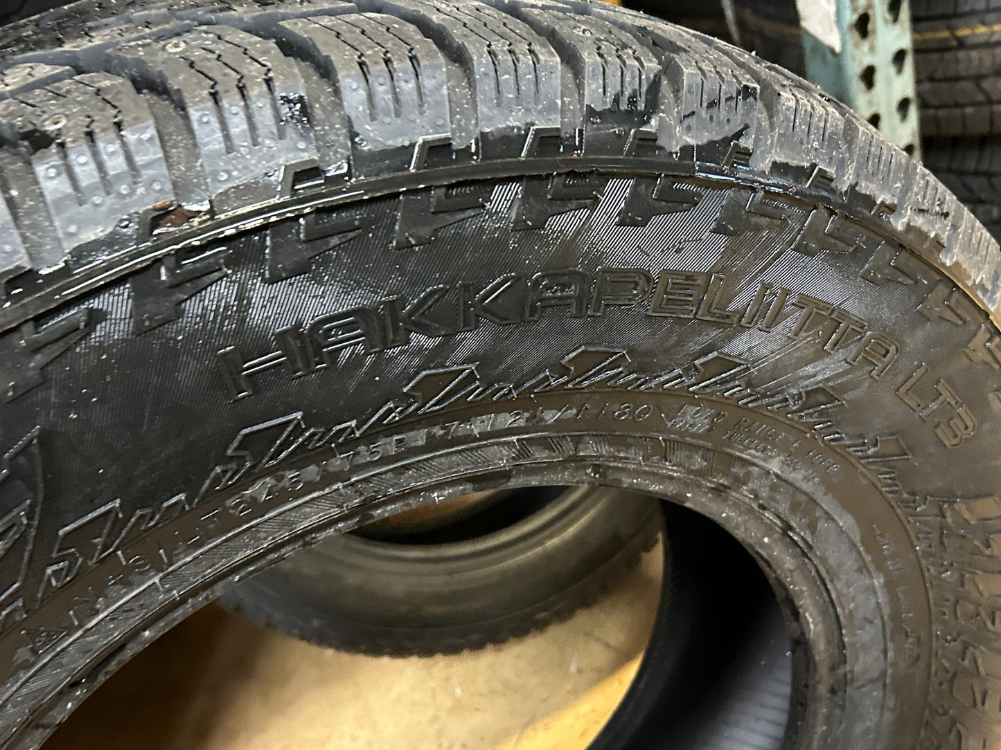 NOKIAN HAKKAPELIITTA LT3 STUDDED BSW LT 245 75 17 121/118Q 10PLY WINTER EV TIRE TS32398