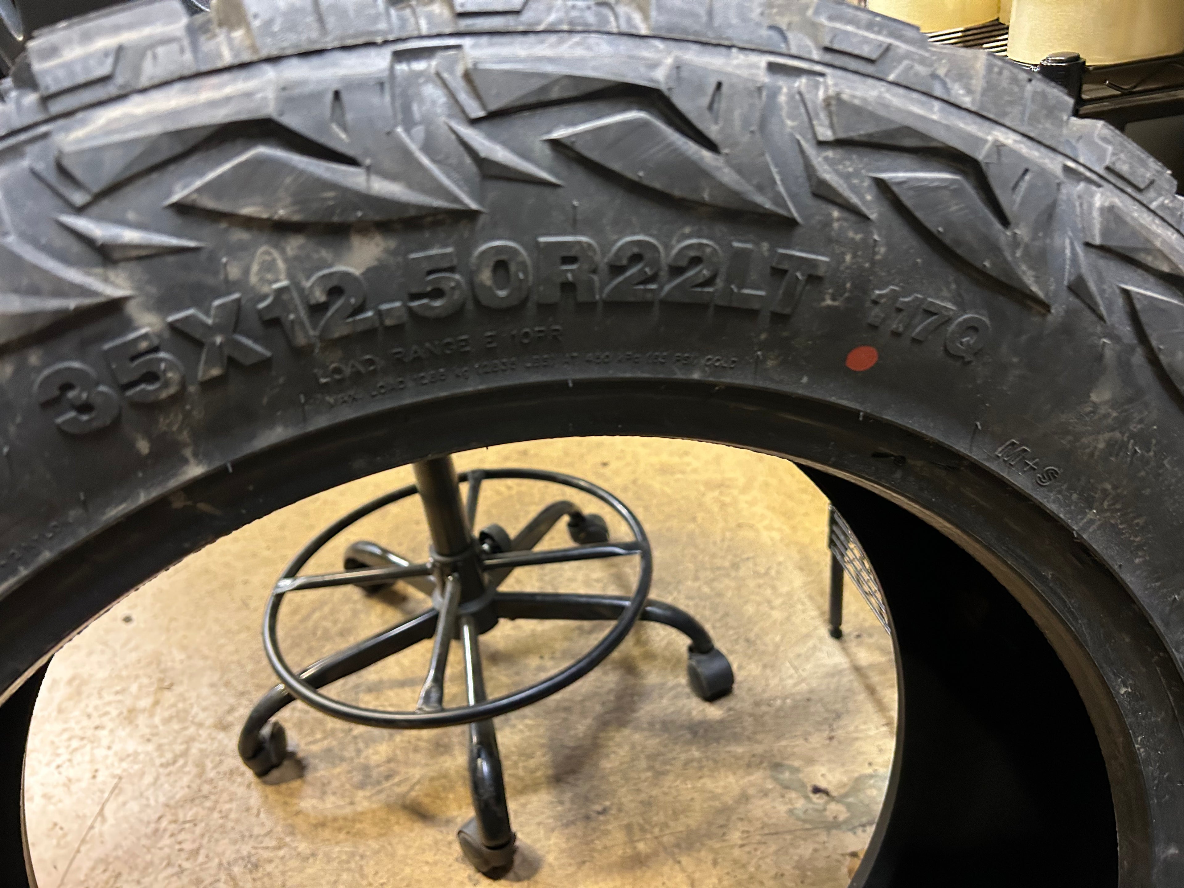 PREDATOR NEW MUTANT X-RT BSW LT 35 12.5 22 117Q 10PLY ALL TERRAIN TIRE PRXRT18