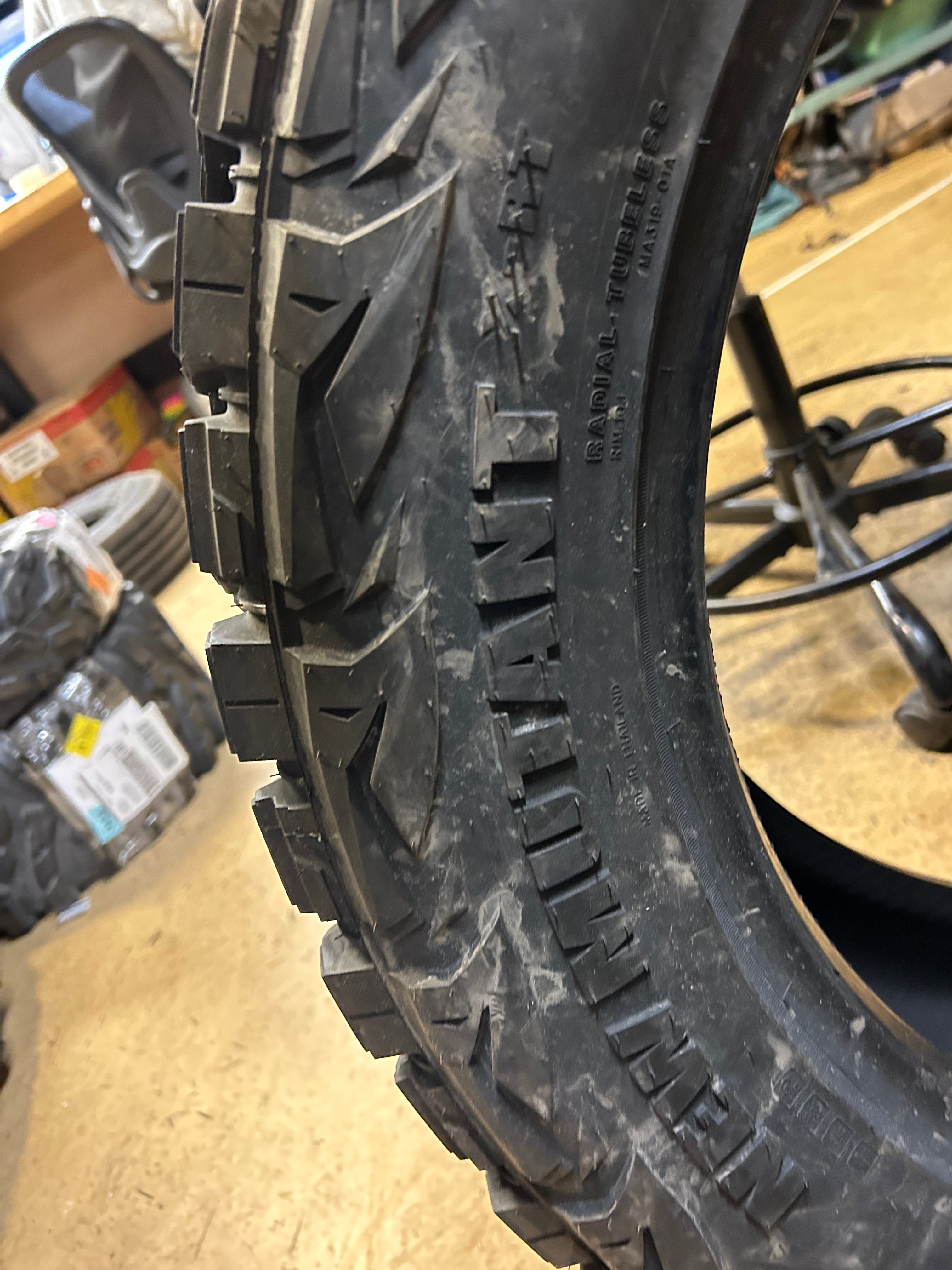 PREDATOR NEW MUTANT X-RT BSW LT 35 12.5 22 117Q 10PLY ALL TERRAIN TIRE PRXRT18