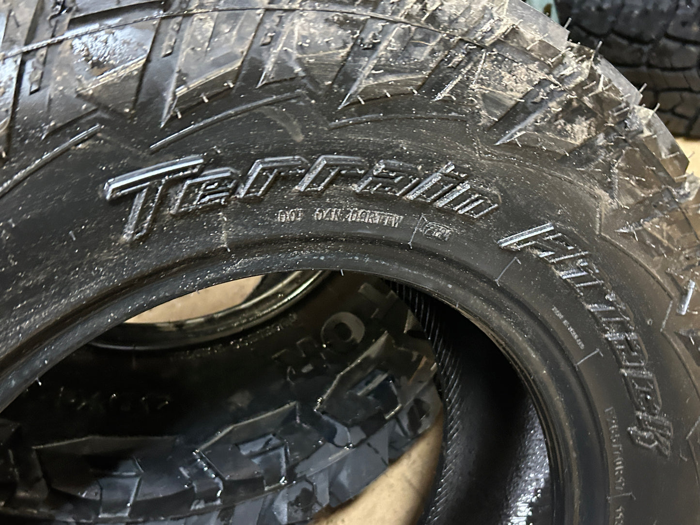 AMP TERRAIN ATTACK R/T BSW P 265 70 17 113T ALL TERRAIN TIRE 2657017AMPRTSL