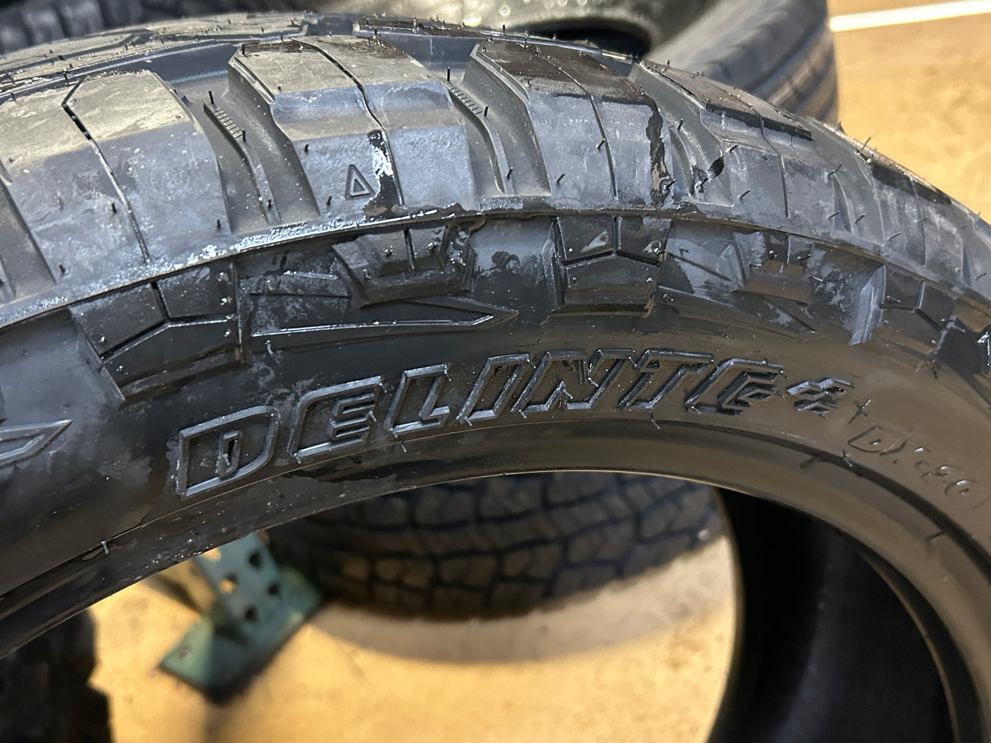 DELINTE DX20 BANDIT X/T BSW P 245 50 20 102W ALL TERRAIN TIRE 841623133778
