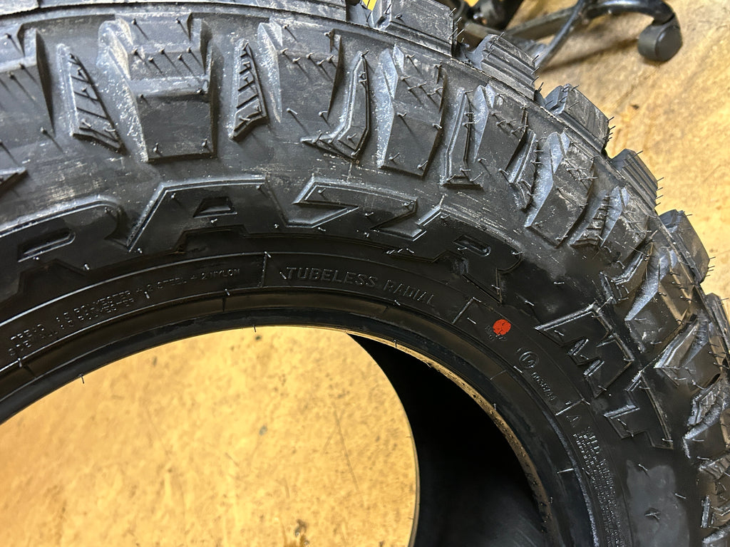 MAXXIS RAZR MT BSW LT 35 12.5 18 128Q 12PLY MUD TERRAIN  TIRE TL00039700