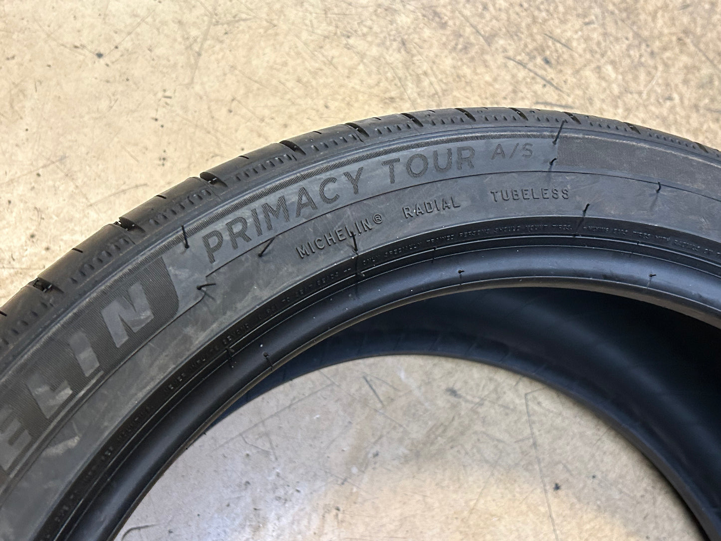 MICHELIN PRIMACY TOUR A/S BSW P 235 40 18 95H XL ALL SEASON TIRE 34292