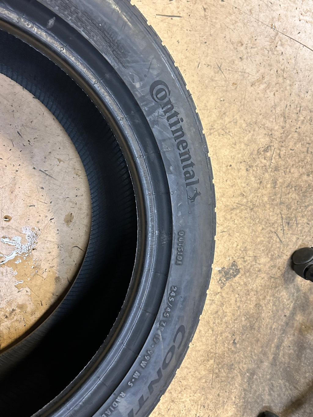CONTINENTAL CONTROLCONTACT SPORT SRS+ BSW P 245 45 17 99W XL TIRE 1557580