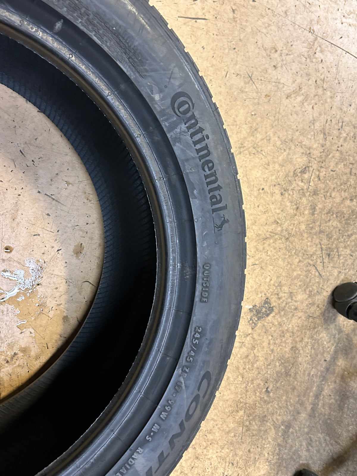 CONTINENTAL CONTROLCONTACT SPORT SRS+ BSW P 245 45 17 99W XL TIRE 1557580