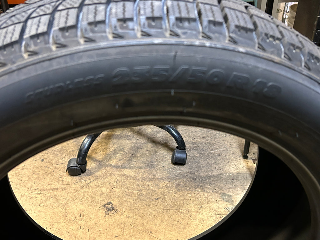 NOS MICHELIN X ICE X13 BSW P 235 50 18 101H XL STUDLESS WINTER TIRE 823821