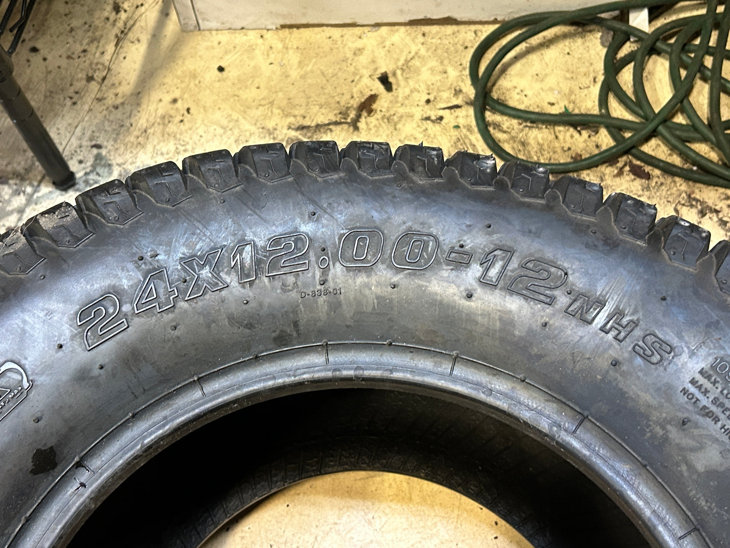 DEESTONE D838 BSW 23 12 12 6PLY LAWN TIRE DS7115