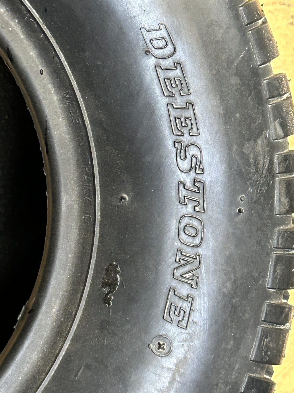 DEESTONE D266 BSW  18 8.5 8 4PLY LAWN TIRE DS7056