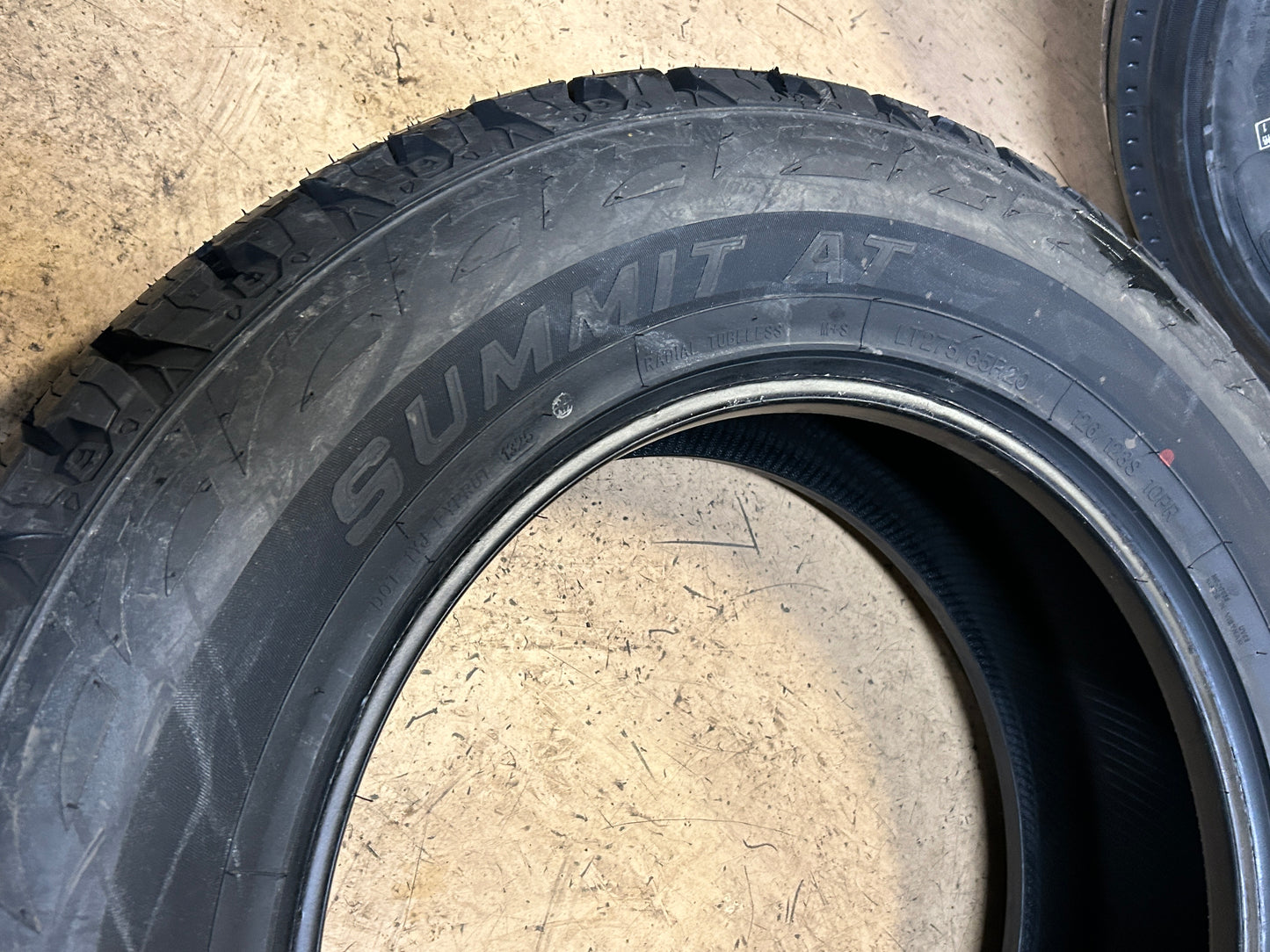 SUMMIT TRAIL CLIMBER AT BSW LT 275 65 20 126/123S 10PLY ALL TERRAIN TIRE 261828