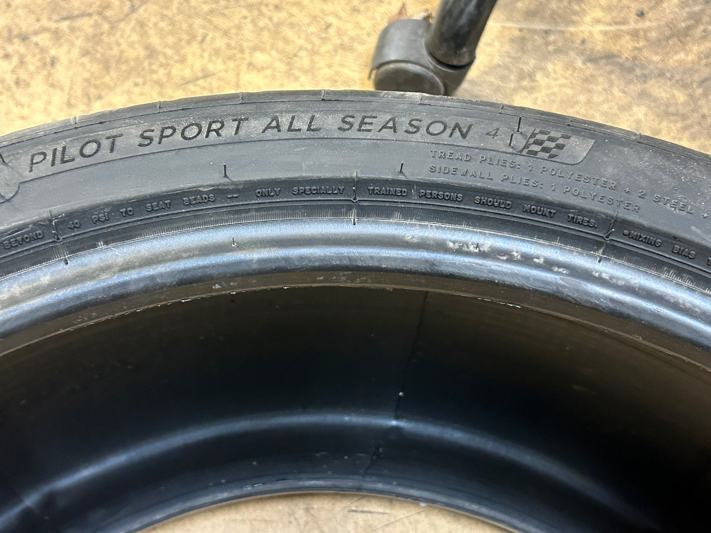 2 MICHELIN PILOT SPORT ALL SEASON 4 BSW P 285 30 20 99Y XL UHP TIRE 24638