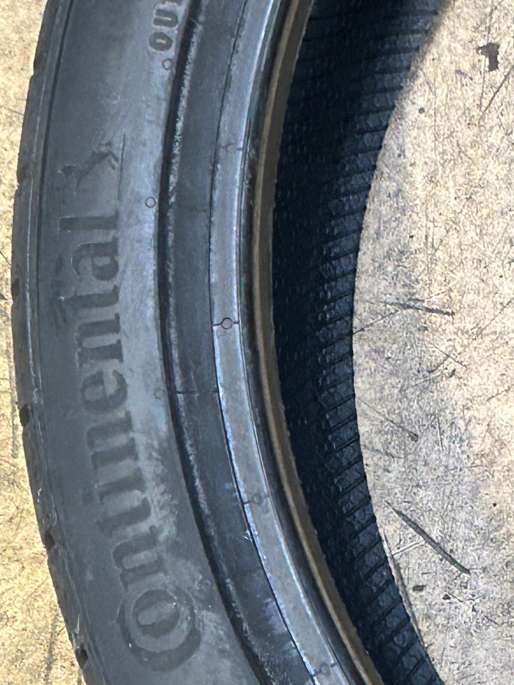 CONTINENTAL EXTREME CONTACT DWS06 PLUS BSW P 245 35 20 95Y XL UHP TIRE 15572970000