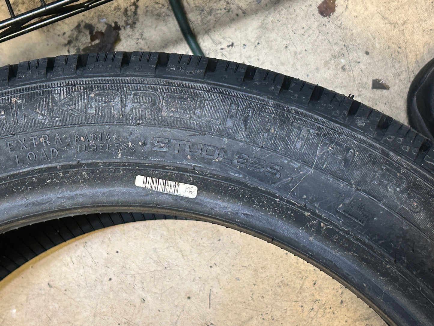 4 NOKIAN  HAKKAPELIITTA R5 BSW P 225 45 17 94T XL WINTER TIRE T432155