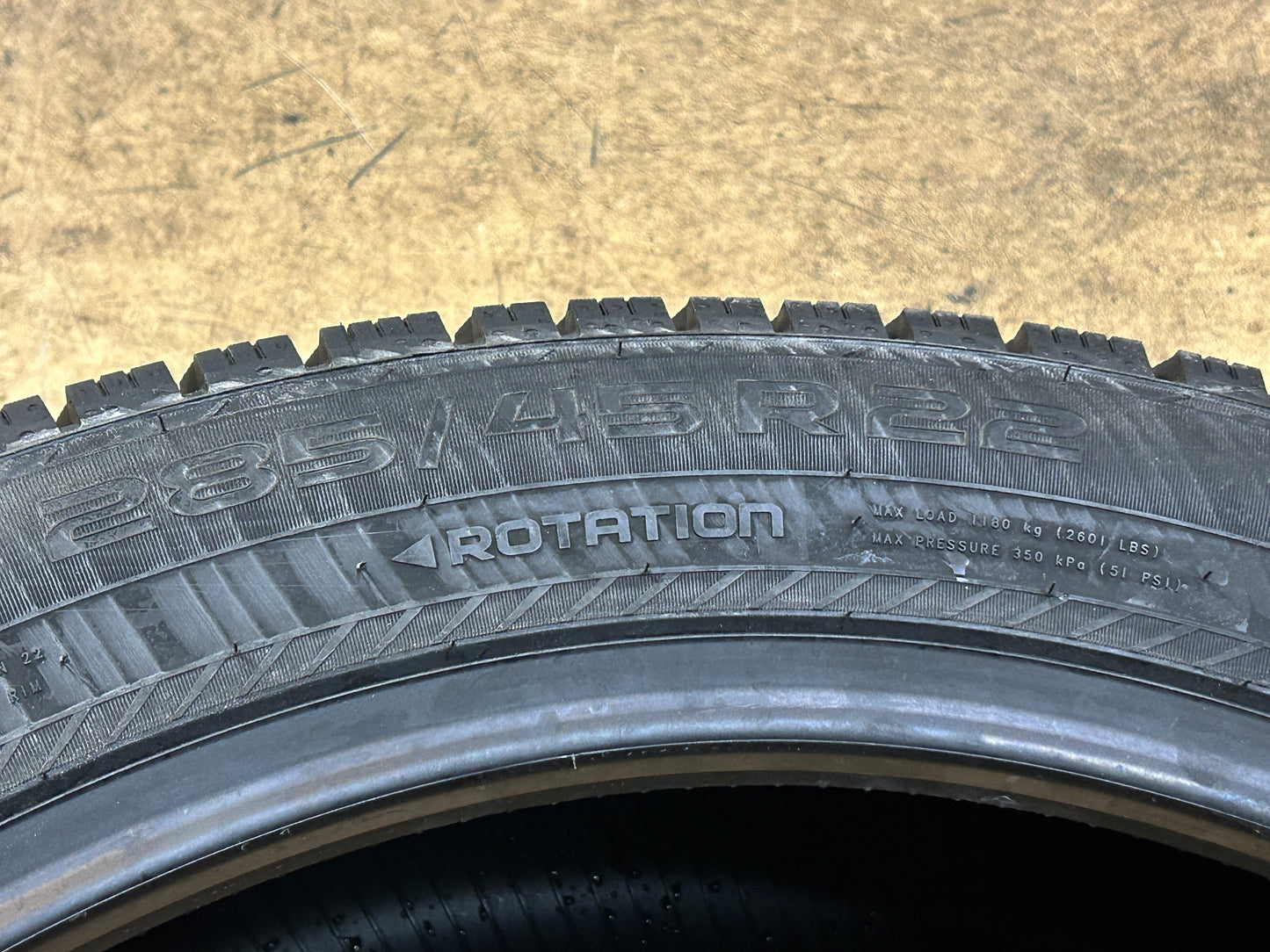 2 NOKIAN HAKKAPELIITTA R5 STUDLESS BSW P 285 45 22 114T XL WINTER EV TIRE T432267