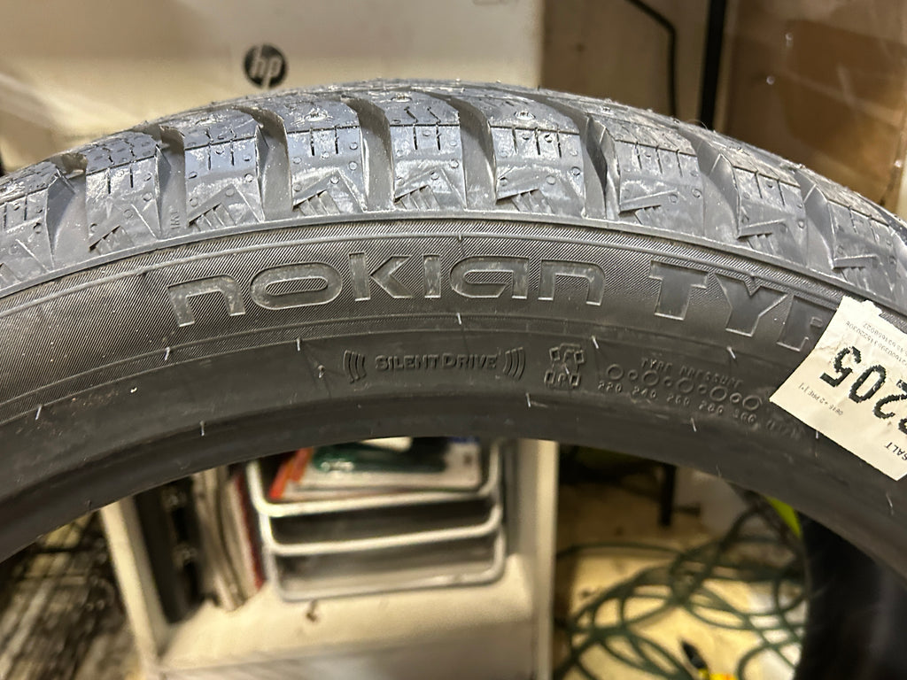 2 NOKIAN HAKKAPELIITTA 10 EV STUDDED P 235 45 20 100T XL WINTER TIRE TSF00008