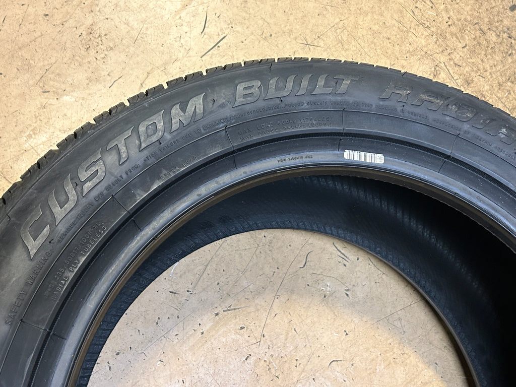 2 VOGUE CUSTOM BUILT RADIAL VIII BSW P 235 50 17 100H XL PERFORMANCE TIRE 3206631