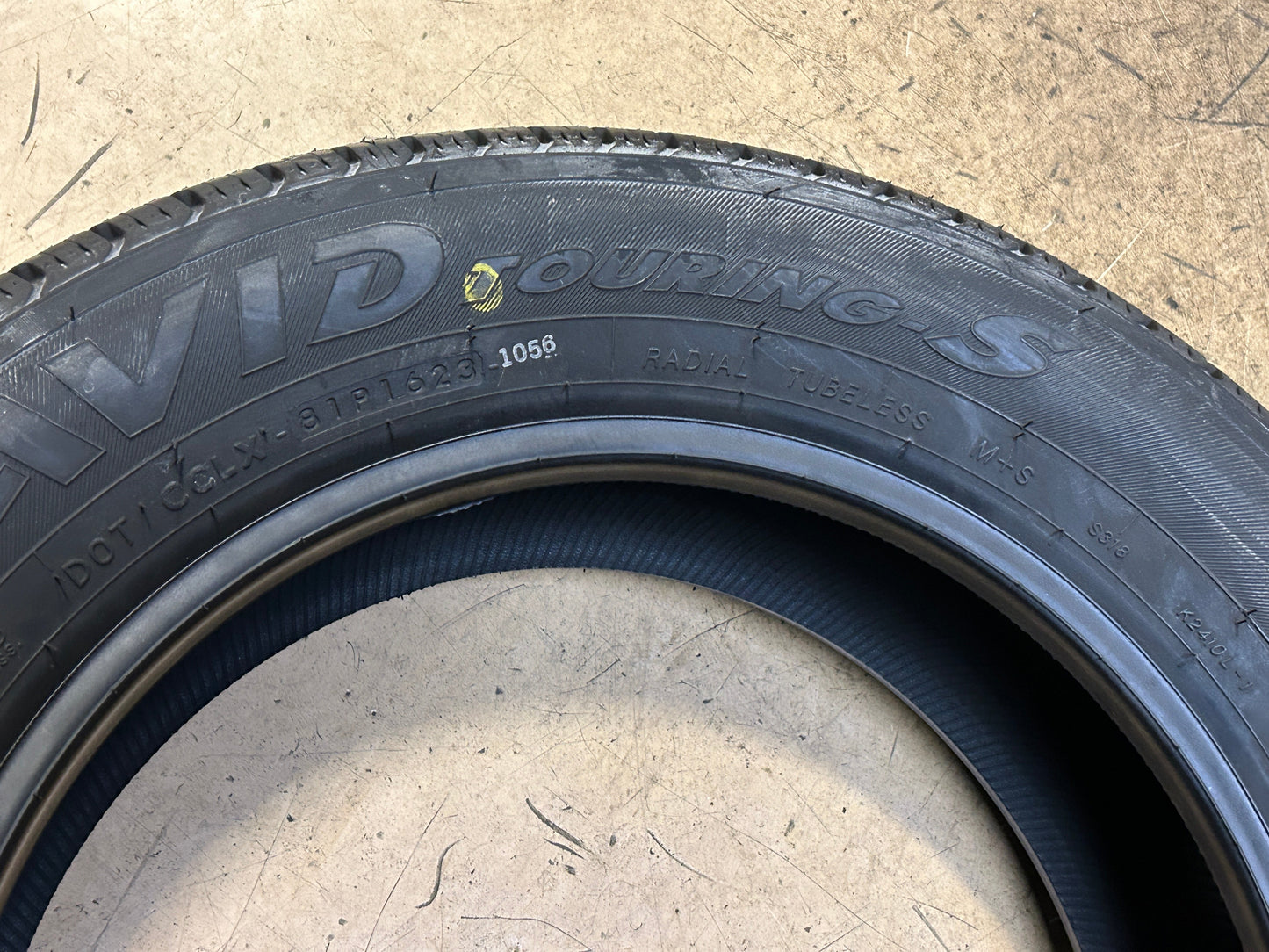 YOKOHAMA  AVID TOURING-S BSW P 185 65 15 86S ALL SEASON TIRE 110131806