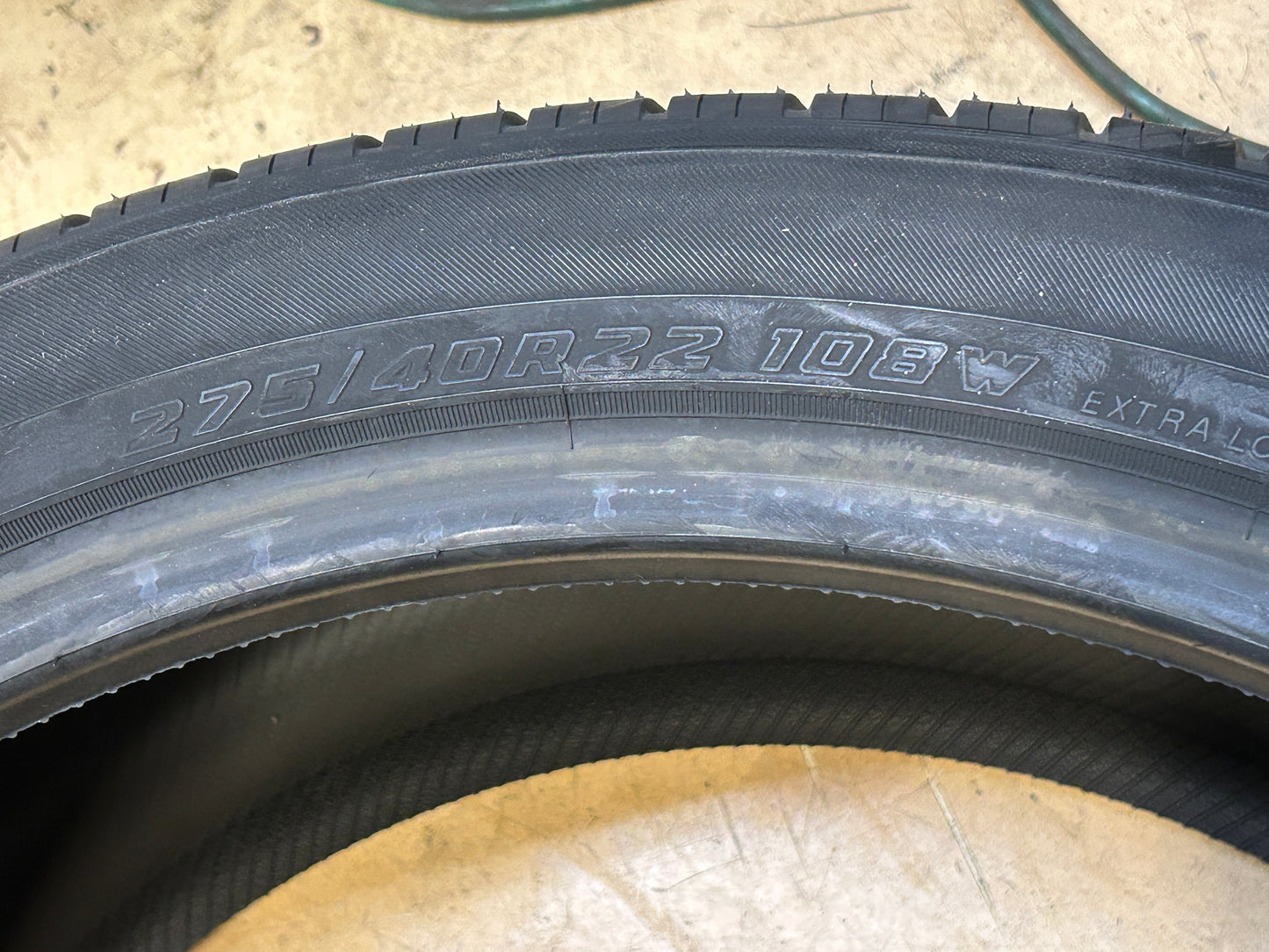 YOKOHAMA  GEOLANDAR X-CV G057 BSW P 285 40 22 108W XL ALL SEASON TIRE 110157023