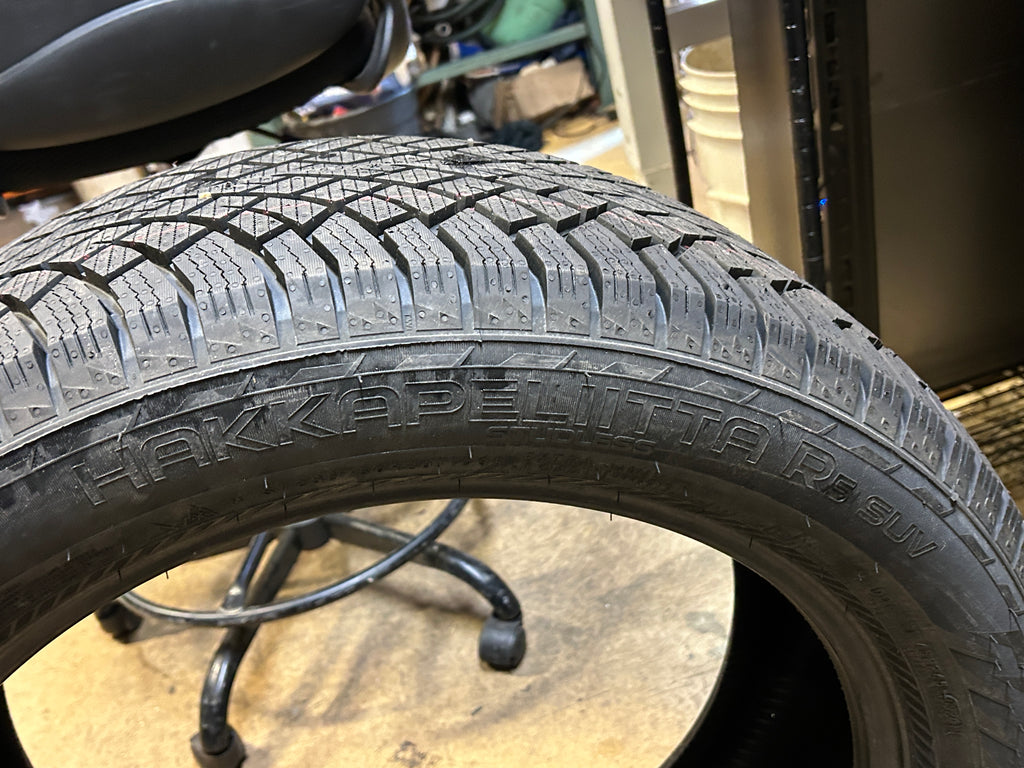 NOKIAN HAKKAPELIITTA R5 SUV BSW P 255 50 20 109R XL STUDLESS WINTER EV TIRE T432210