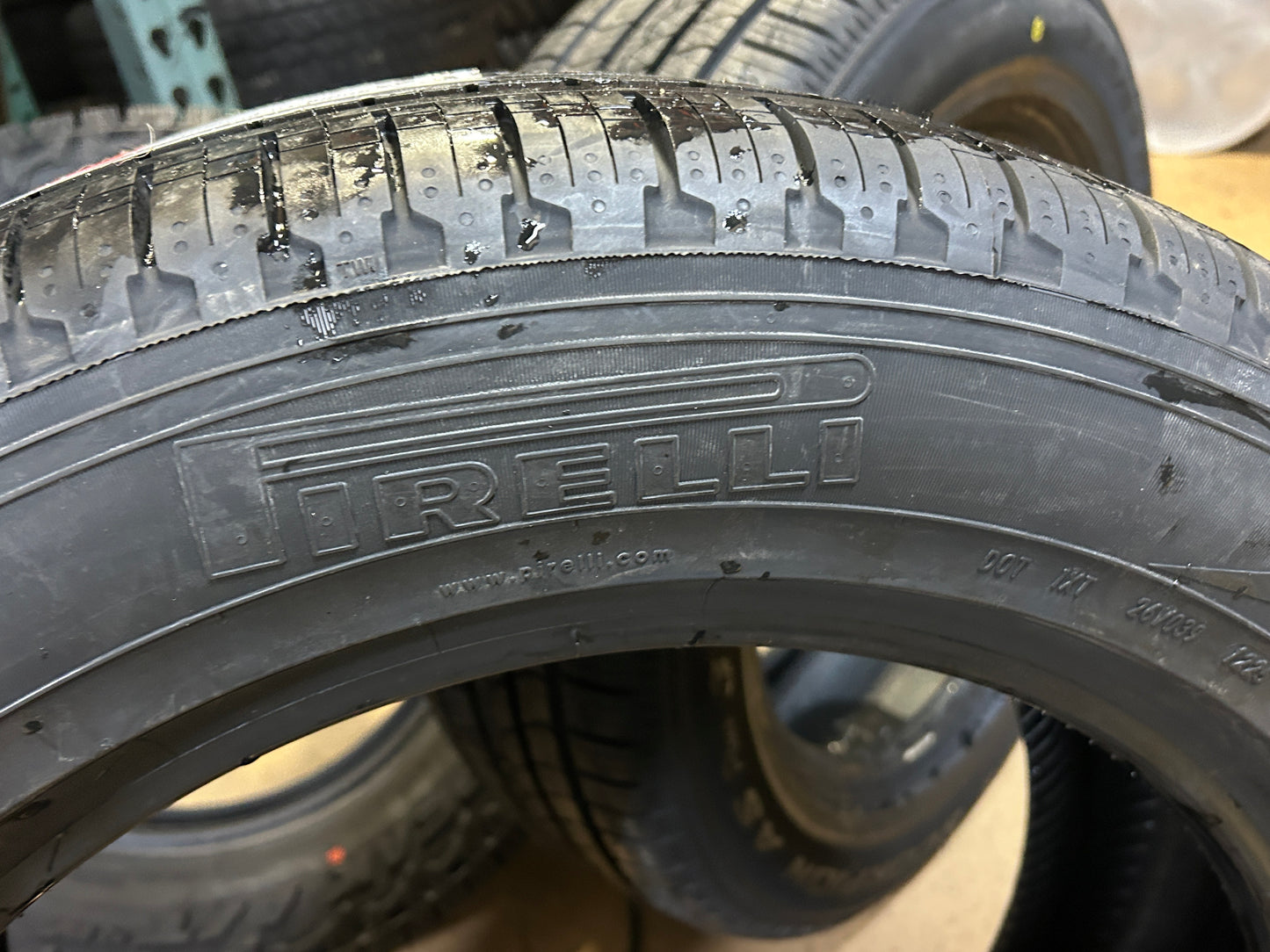 PIRELLI SCORPION VERDE ALL SEASON  BSW P 255 55 19 111V XL ALL SEASON TIRE 1862500