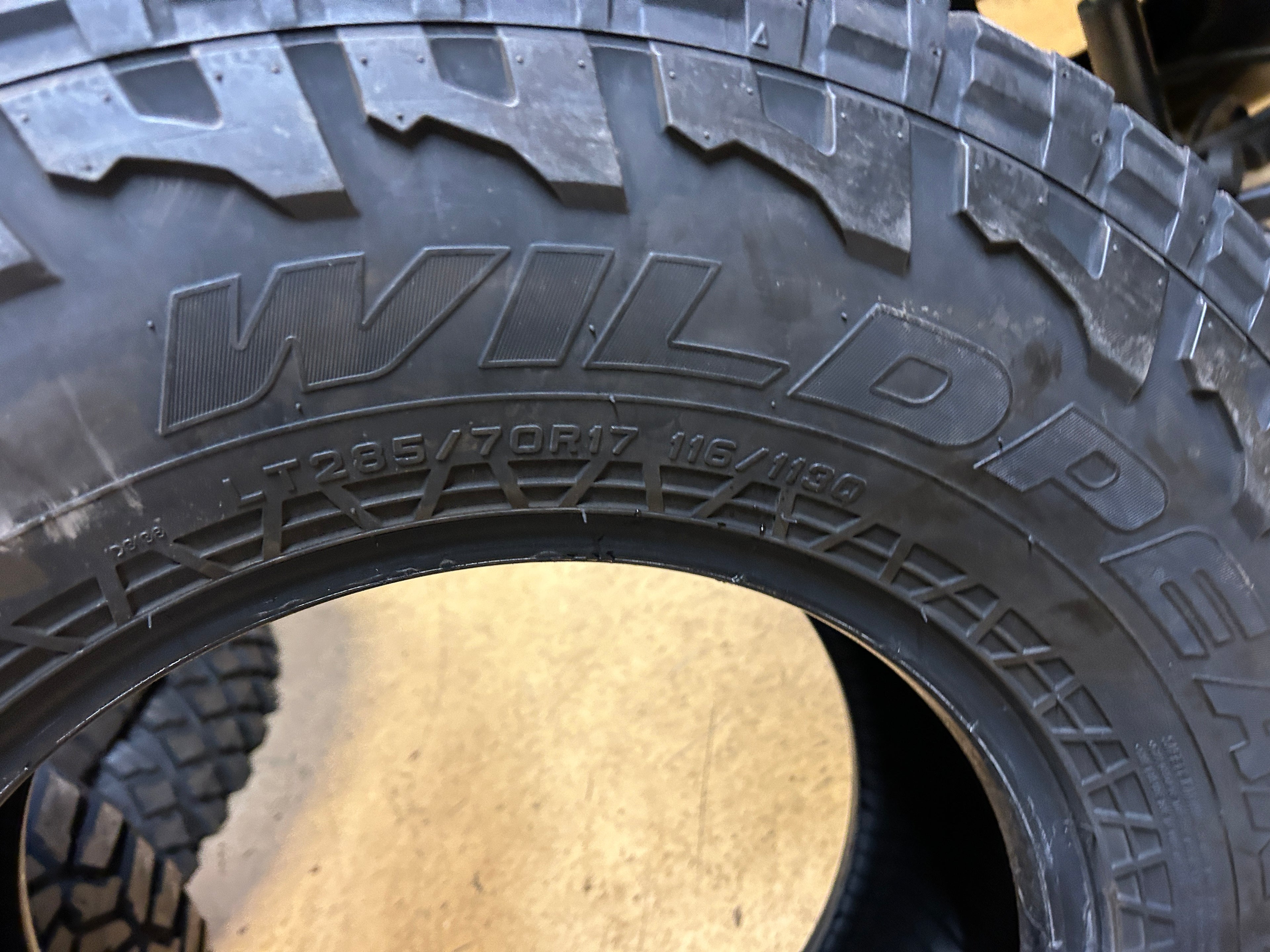 USED OLD FALKEN WILDPEAK 8.5/32'' A/T3W BSW LT 285 70 17116/113Q 6PLY ALL TERRAIN TIRE 59000350