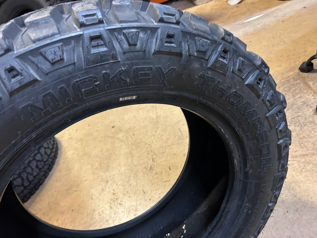 MICKEY THOMPSON  BAJA LEGENDS MTZ BSW LT 295 55 20 123/120Q 10PLY MUD TERRAIN TIRE 331128005