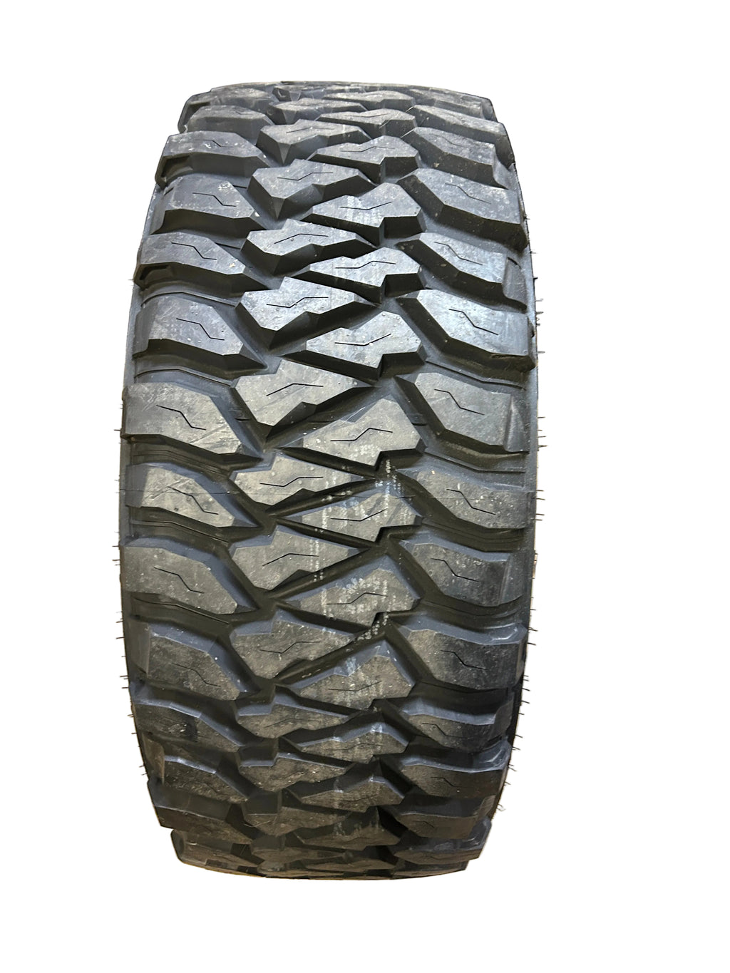 2 MICKEY THOMPSON BAJA LEGEND MTZ BSW LT 37 13.5 17 121Q LRD 8 PLY MUD TERRAIN TIRE 331148005