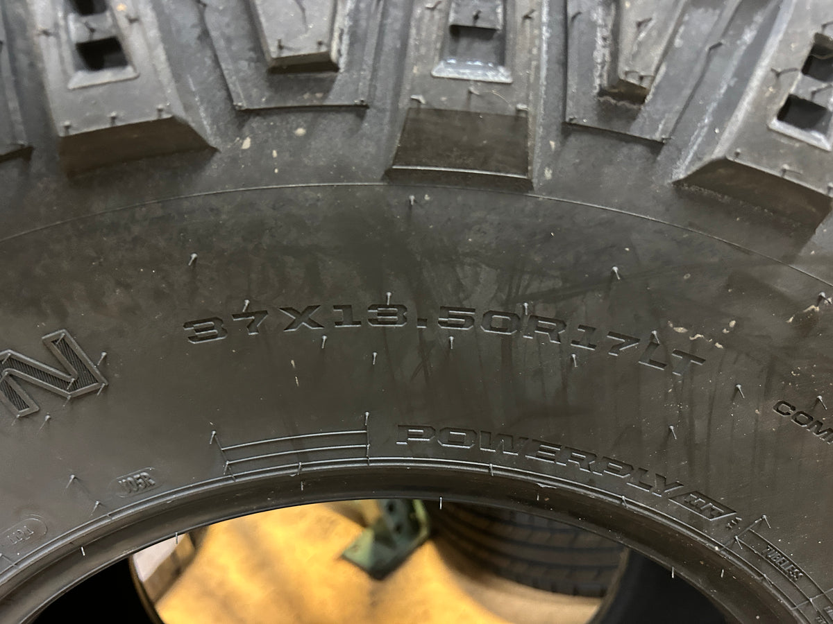 2 MICKEY THOMPSON BAJA LEGEND MTZ BSW LT 37 13.5 17 121Q LRD 8 PLY MUD TERRAIN TIRE 331148005