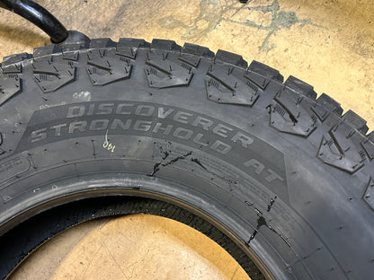 COOPER DISCOVERER STRONGHOLD AT OWL LT 265 75 16 123/120S 10PLY ALL TERRAIN  TIRE 170276047