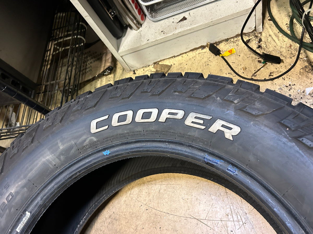 USED 11/32’’ COOPER DISCOVERER ATP II BSW P 275 60 20 115T ALL TERRAIN TIRE 171232041