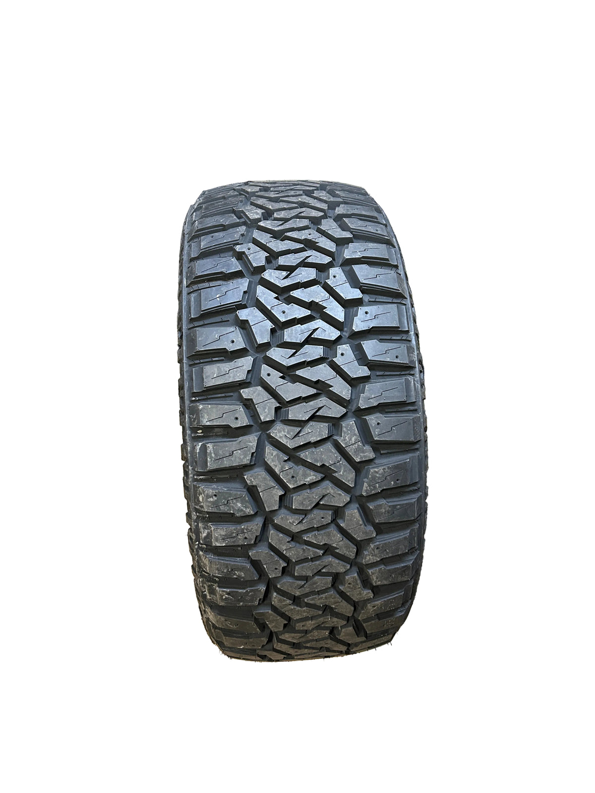 SUMMIT TRAIL CLIMBER RT STUDLESS BSW LT 305 55 20 125/120Q 12PLY WINTER TIRE 1600715