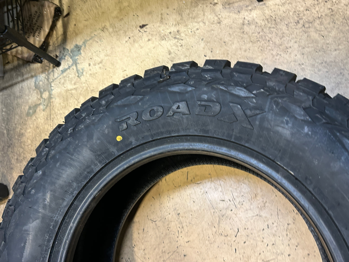 ROADX RXQUEST R/T RX01 BSW LT 275/65R18 123/120Q 10PLY RUGGED TERRAIN TIRE 1600541K