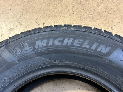 MICHELIN X ICE SNOW SUV STUDLESS BSW P 225 70 16 103T WINTER TIRE 29525
