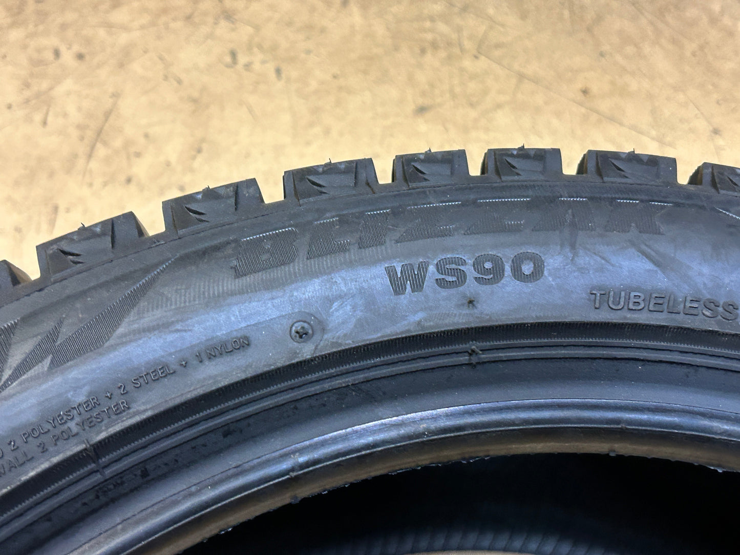BRIDGESTONE BLIZZAK WS90 STUDLESS BSW P 225 45 18 95H XL WINTER TIRE 001156