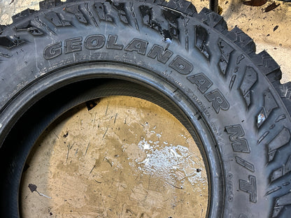 YOKOHAMA GEOLANDER M/T BSW LT 255 75 17 111/108Q 6PLY MUD TERRAIN TIRE 110133319