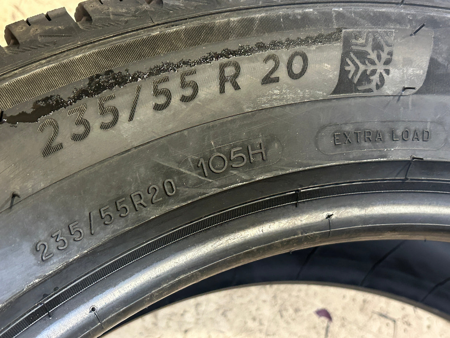 MICHELIN X ICE SNOW SUV  BSW P 235 55 20 105H XL WINTER TIRE  41625