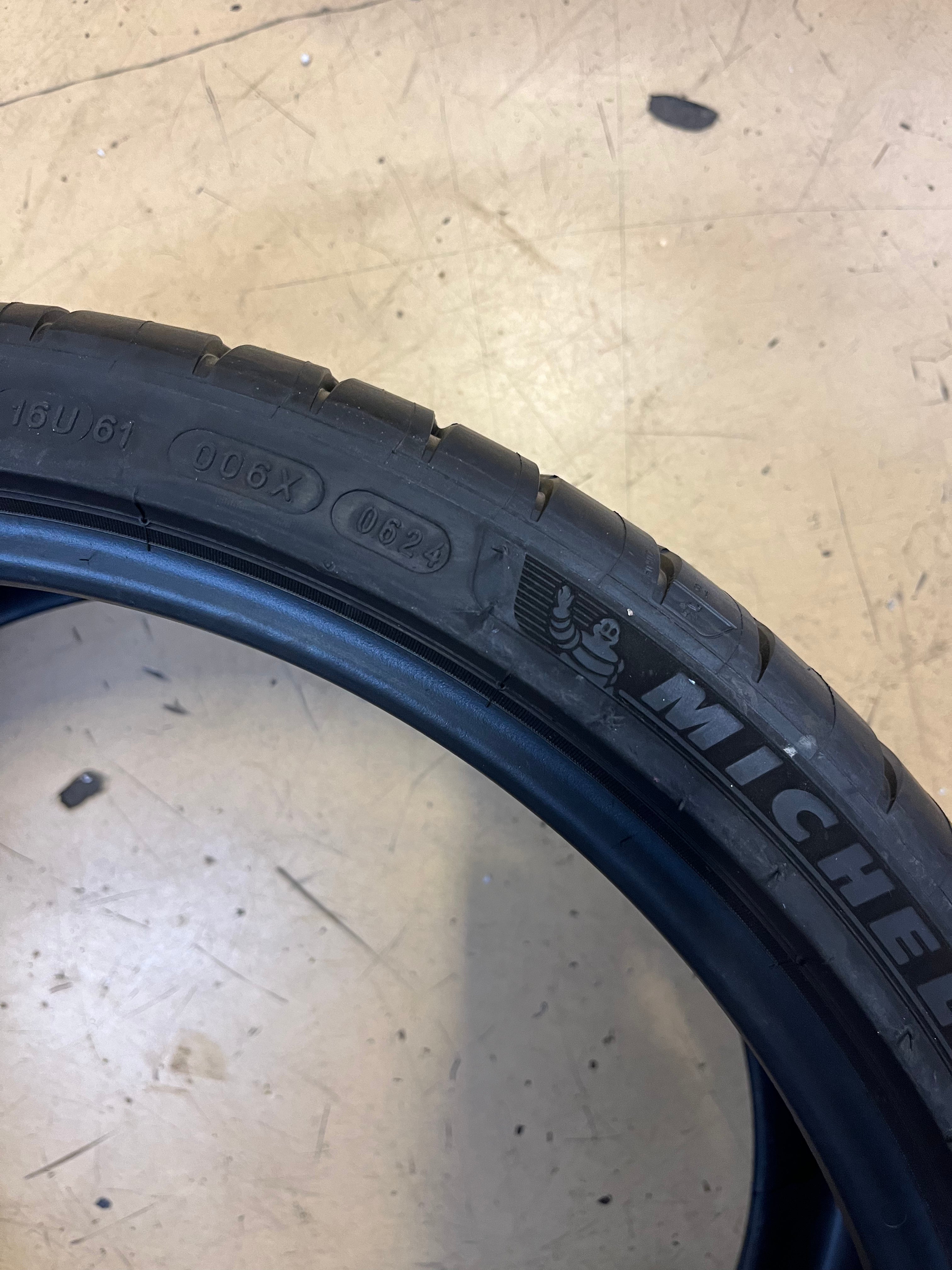 MICHELIN PILOT SPORT 4 S 255 30 20 92Y XL BSW ALL SEASON TIRE 29965